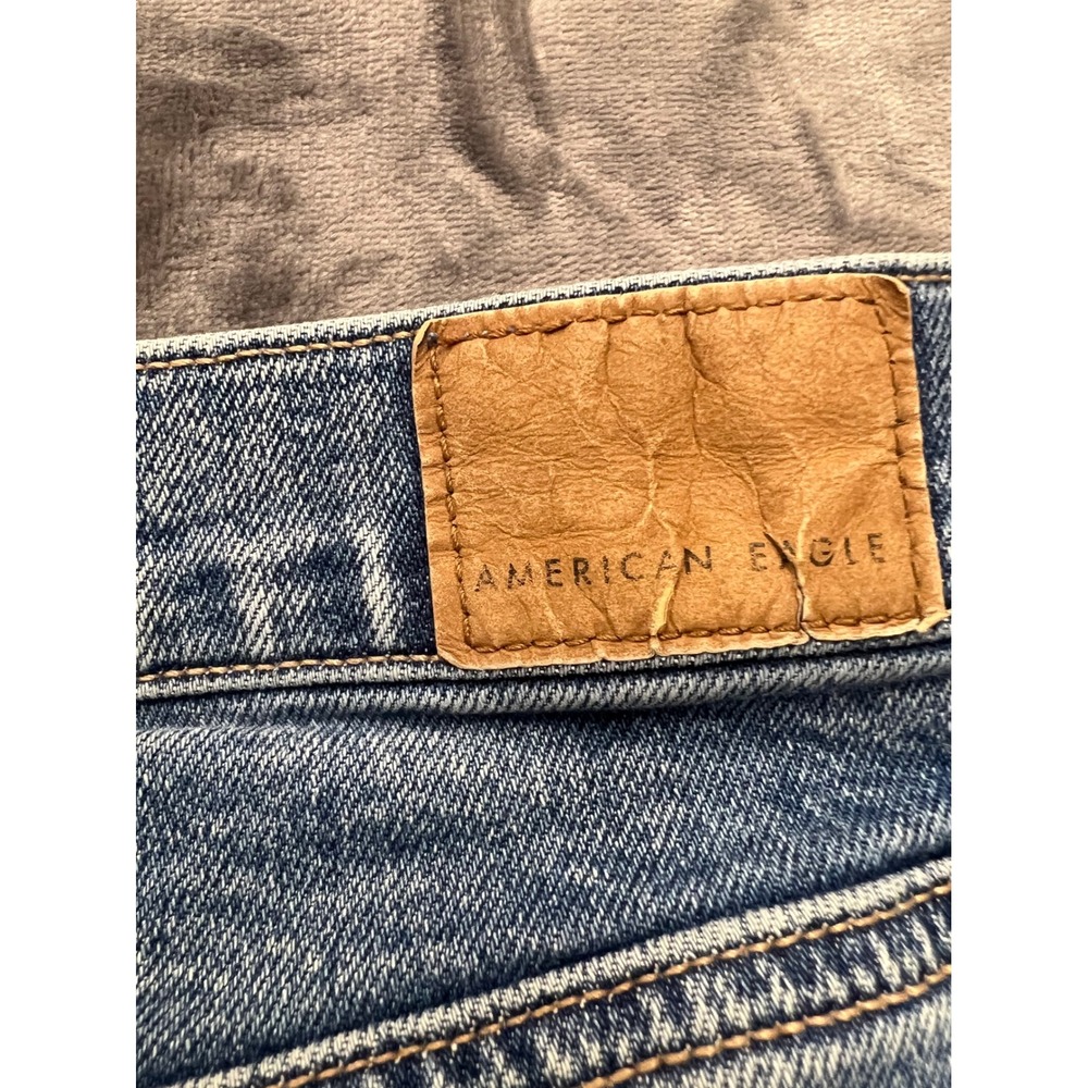 American Eagle Strigid Jeans Womens 18 Blue Excellent Distressed Straight Leg - Picture 11 of 11